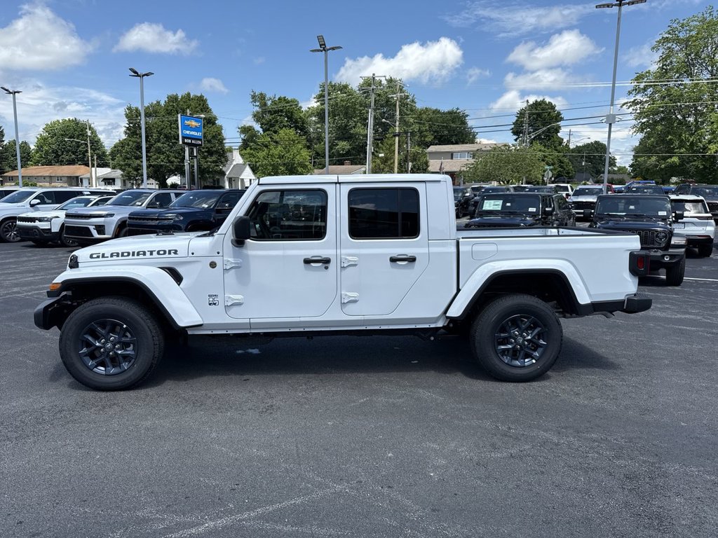 New 2026 Jeep Gladiator Sport AWD/4WD image 11