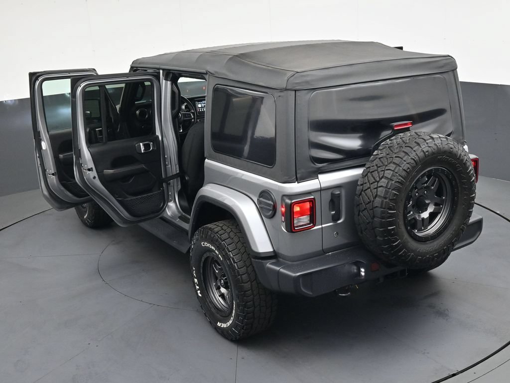 Used 2020 Jeep Wrangler Unlimited Sahara AWD/4WD image 45