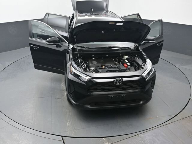 Used 2025 Toyota RAV4 LE AWD/4WD image 50