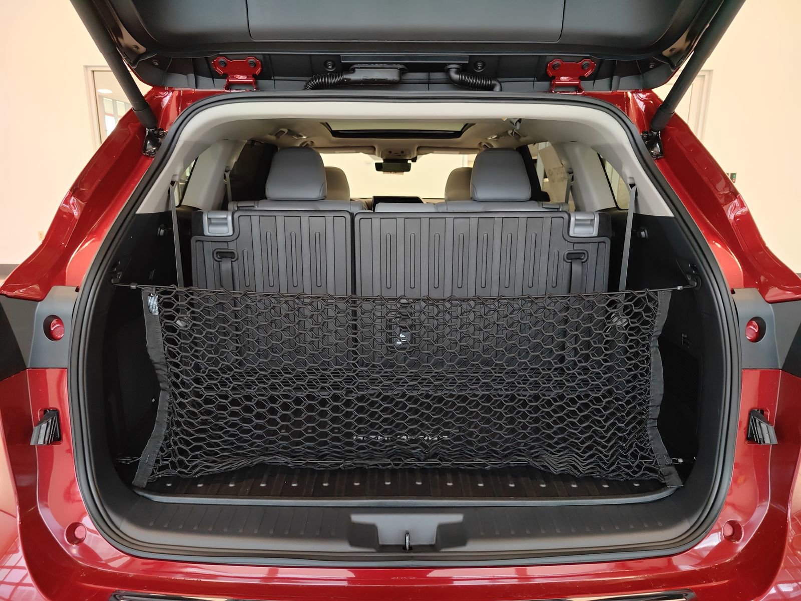 New 2026 Toyota Highlander Platinum image 17