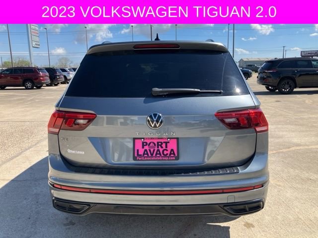 Used 2023 Volkswagen Tiguan SE R-Line image 4