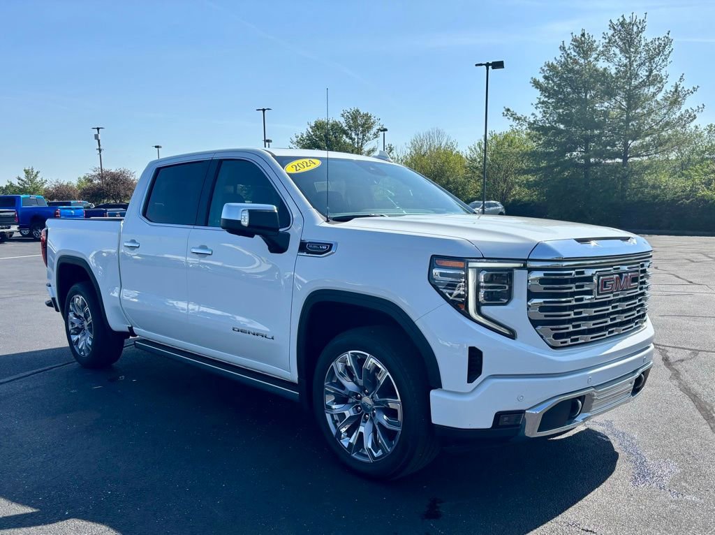 Used 2024 GMC Sierra 1500 Denali w/ Denali Reserve Package AWD/4WD image 9