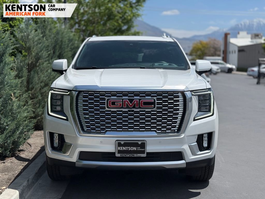 Used 2024 GMC Yukon XL Denali w/ Advanced Technology Package AWD/4WD image 2