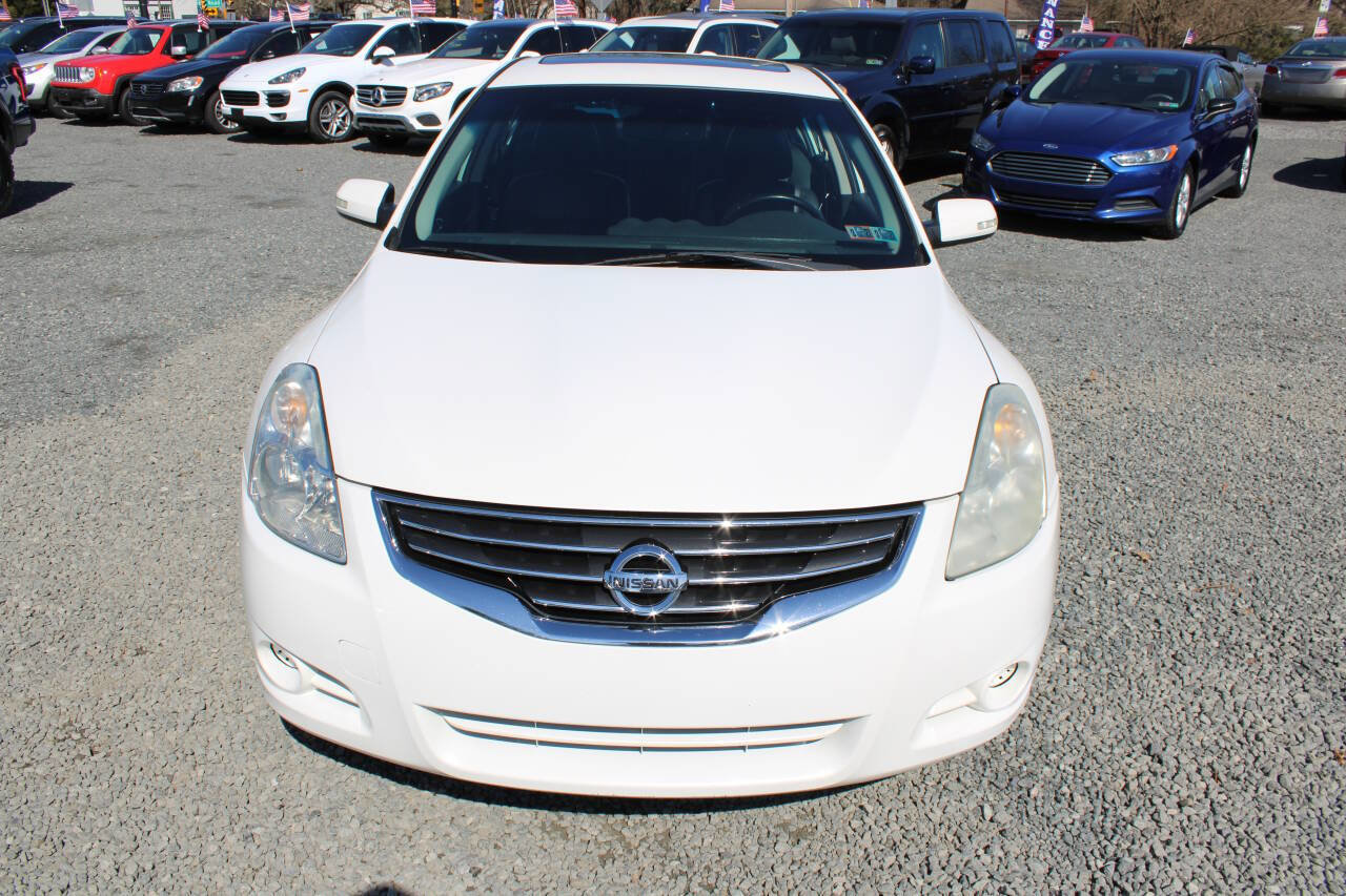 Used 2010 Nissan Altima 2.5 SL w/ SL Pkg image 3