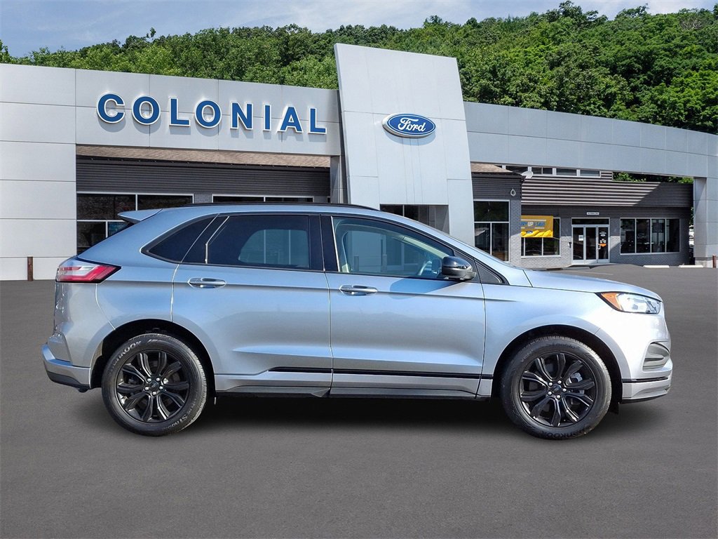 Certified 2022 Ford Edge SE w/ Black Appearance Package image 7