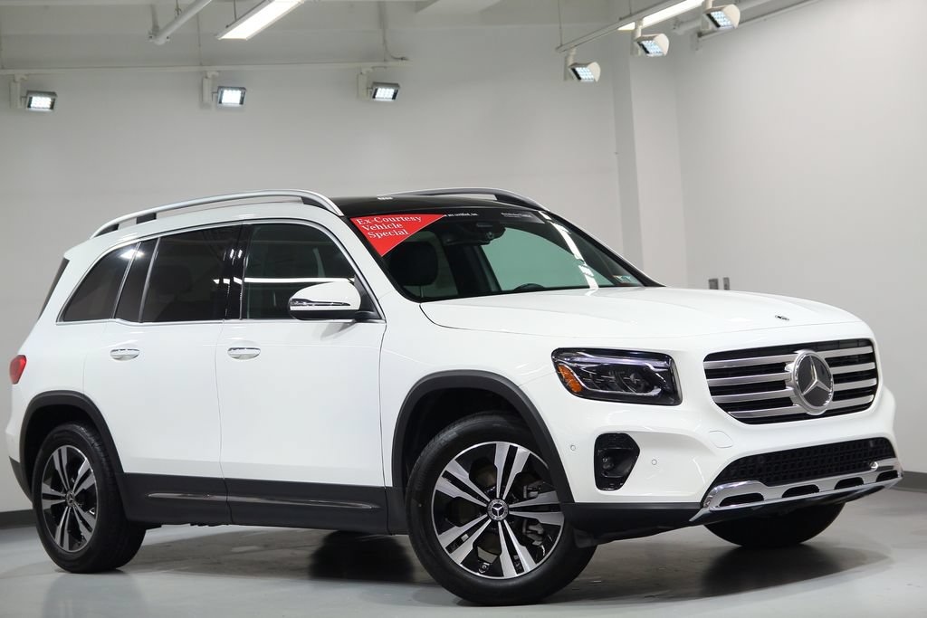 Used 2025 Mercedes-Benz GLB 250 4MATIC image 9
