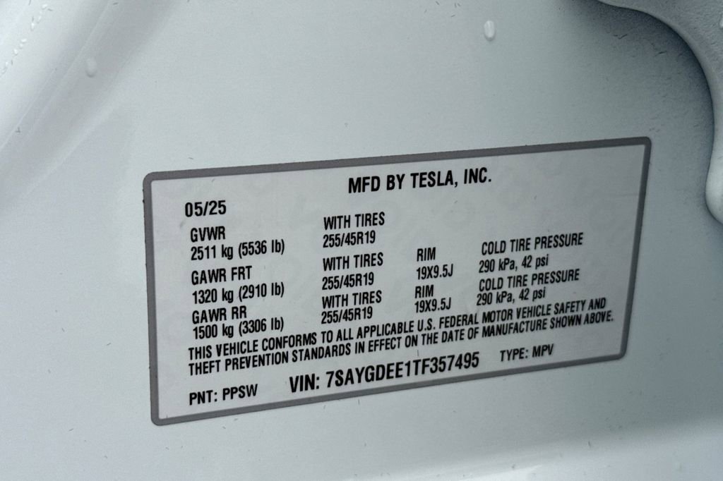 Used 2026 Tesla Model Y Long Range image 27