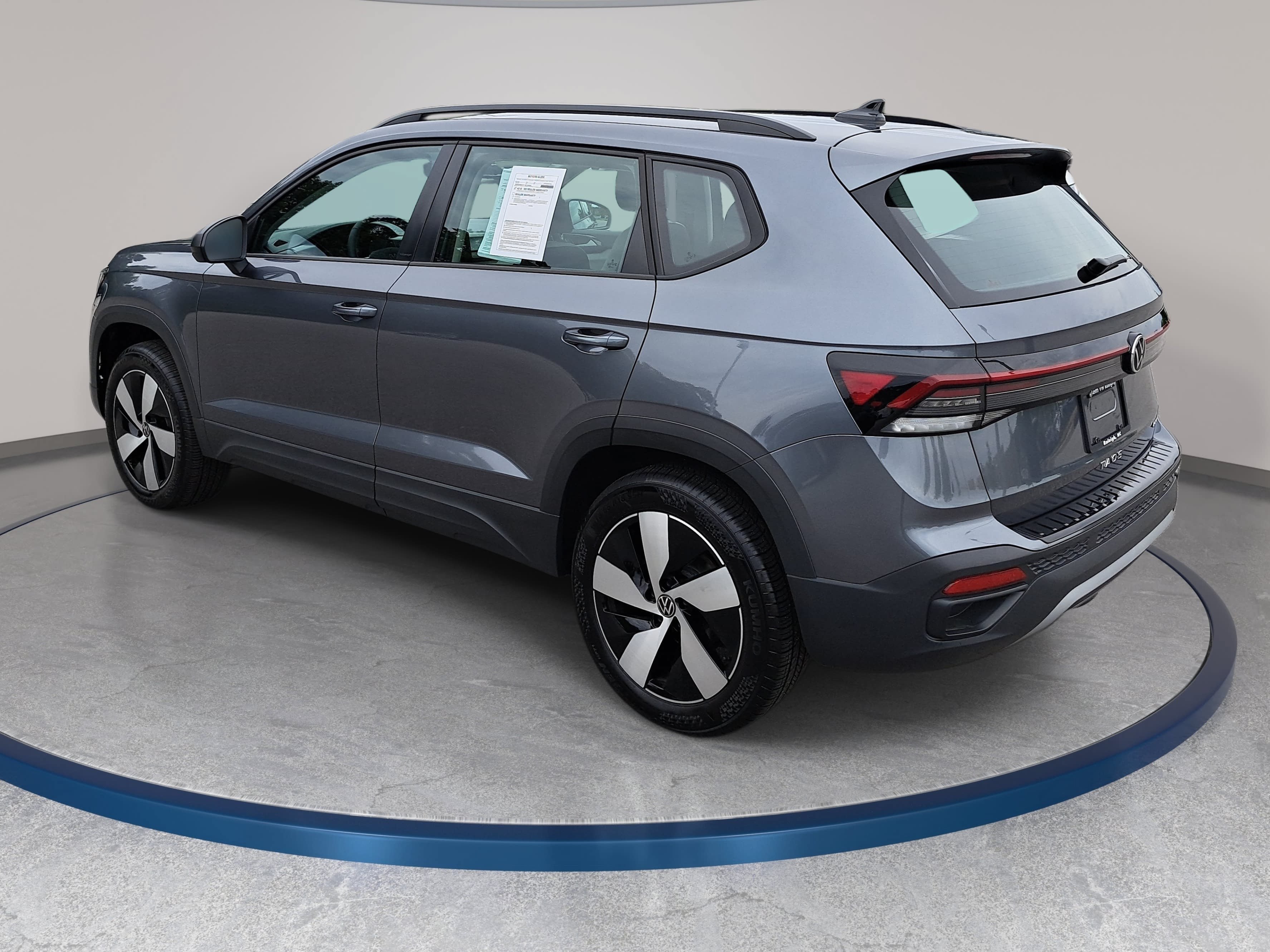 Used 2025 Volkswagen Taos S AWD/4WD image 7