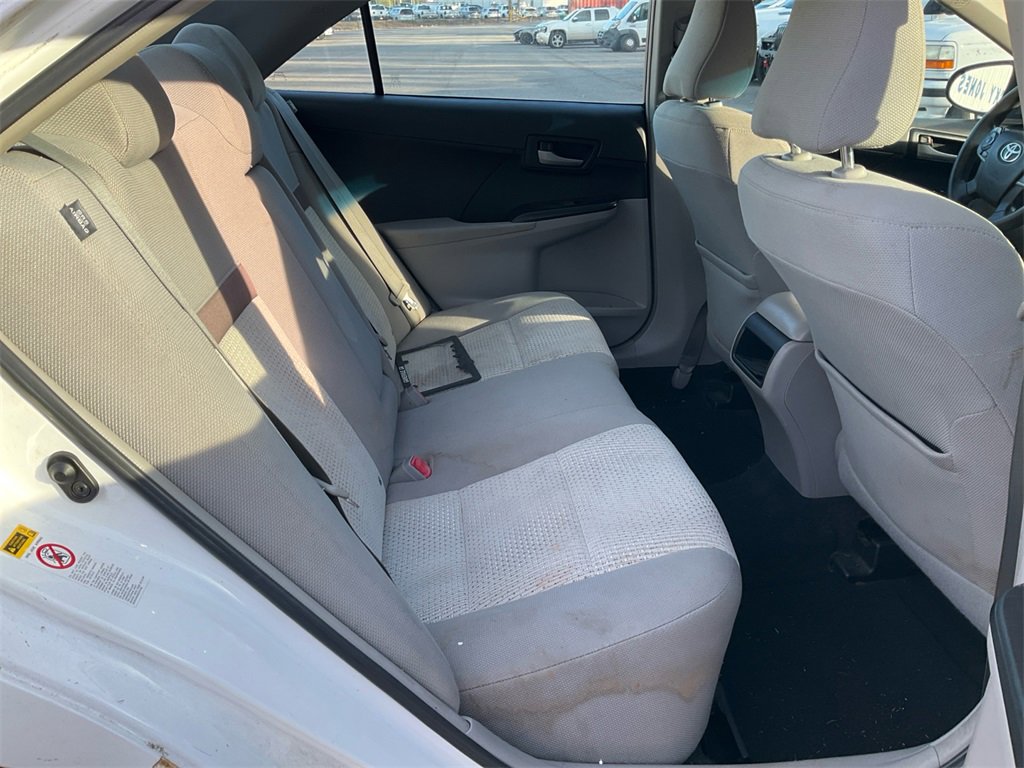 Used 2013 Toyota Camry LE image 13