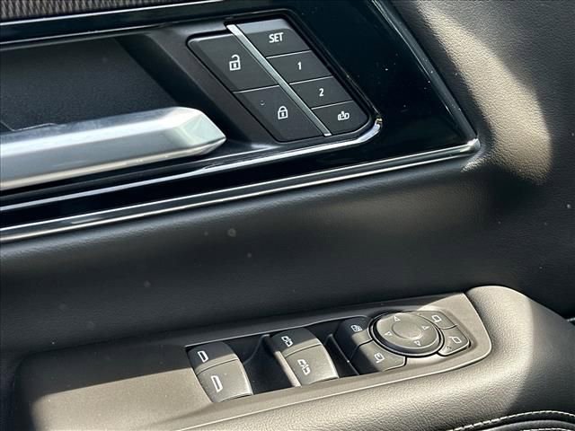 New 2026 GMC Yukon Elevation w/ Elevation Premium Package AWD/4WD image 27