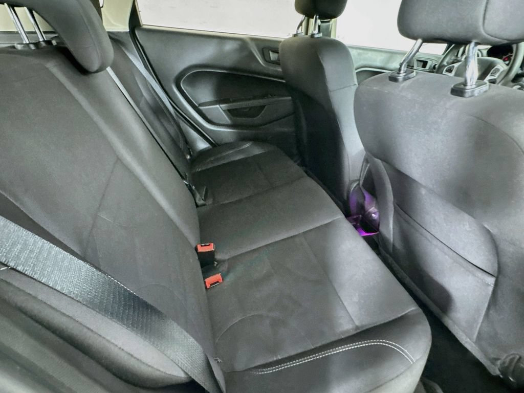 Used 2018 Ford Fiesta SE FWD image 29