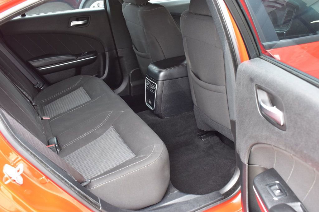 Used 2020 Dodge Charger SXT w/ Driver Convenience Group image 25