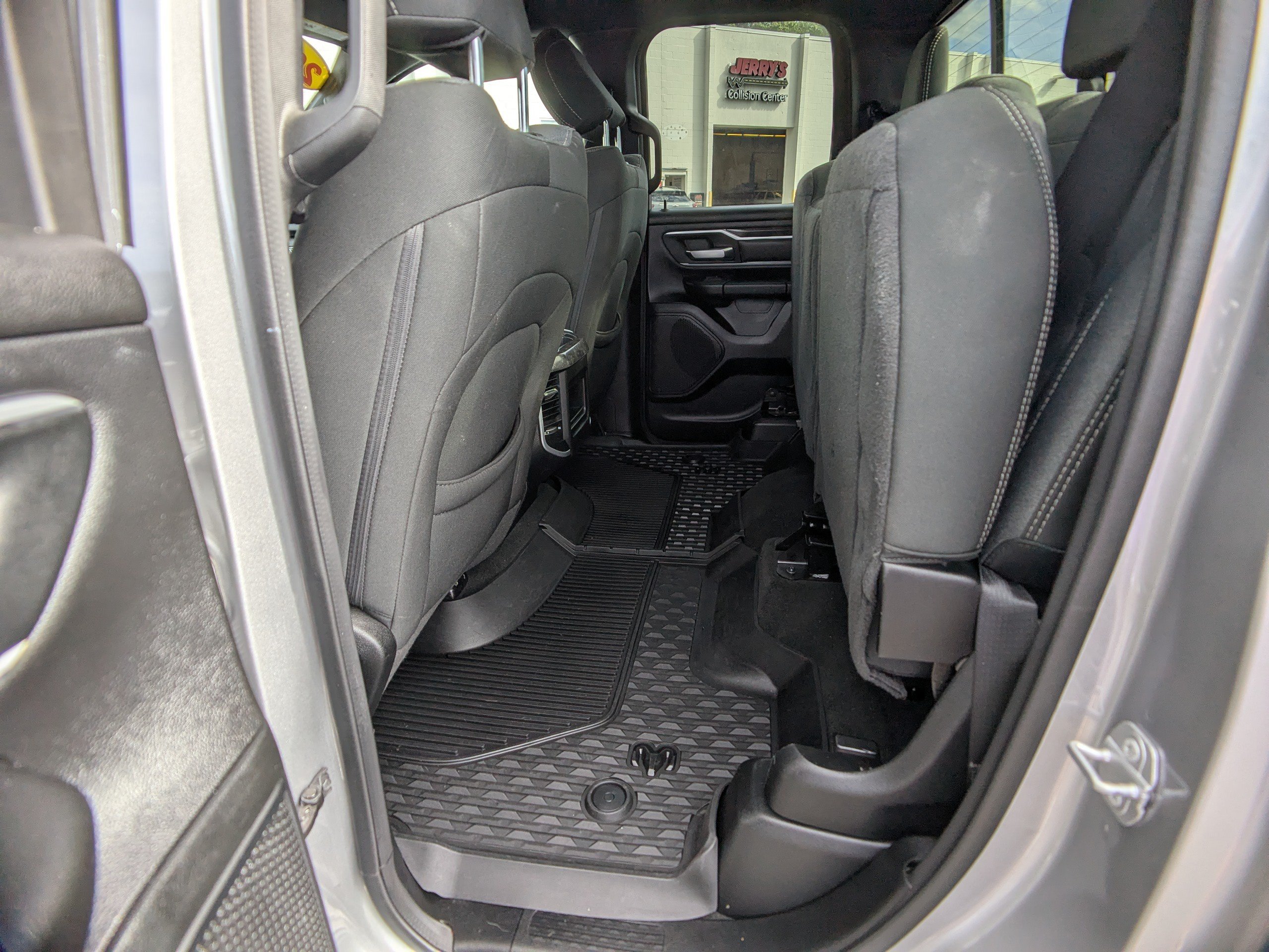 Used 2022 RAM 1500 Big Horn AWD/4WD image 13