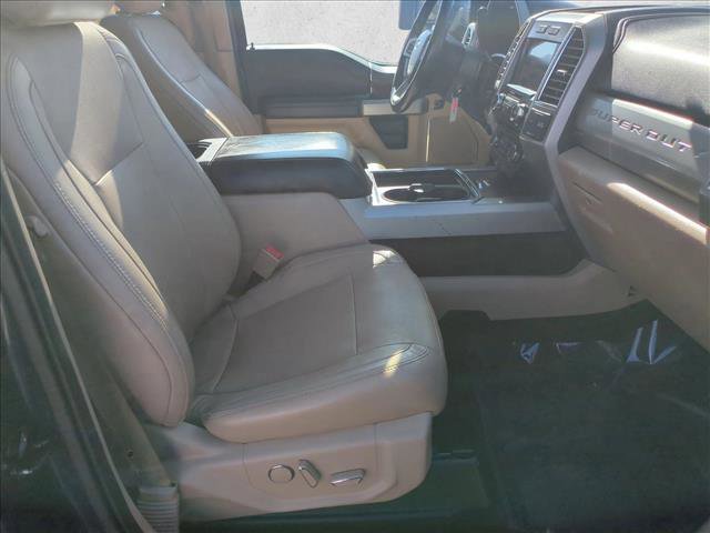 Used 2017 Ford F250 Lariat w/ Chrome Package image 22