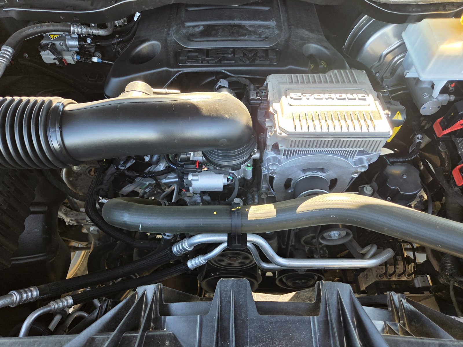 Used 2022 RAM 1500 Laramie AWD/4WD image 31