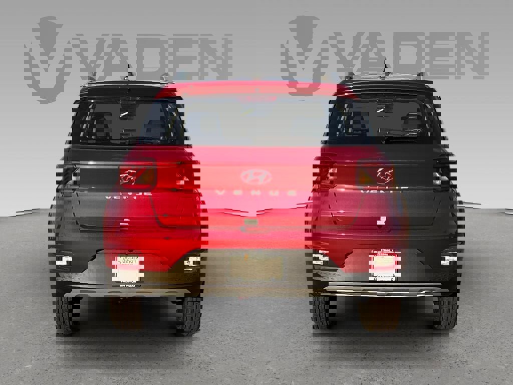 New 2025 Hyundai Venue Limited image 19