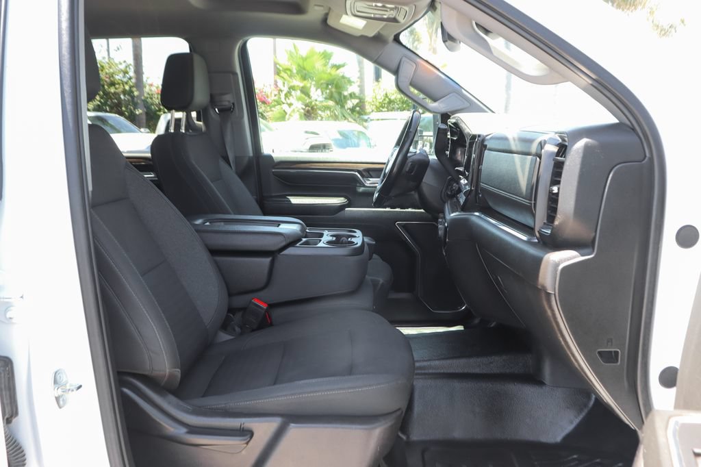 Used 2024 Chevrolet Silverado 3500 LT w/ Convenience Package AWD/4WD image 38