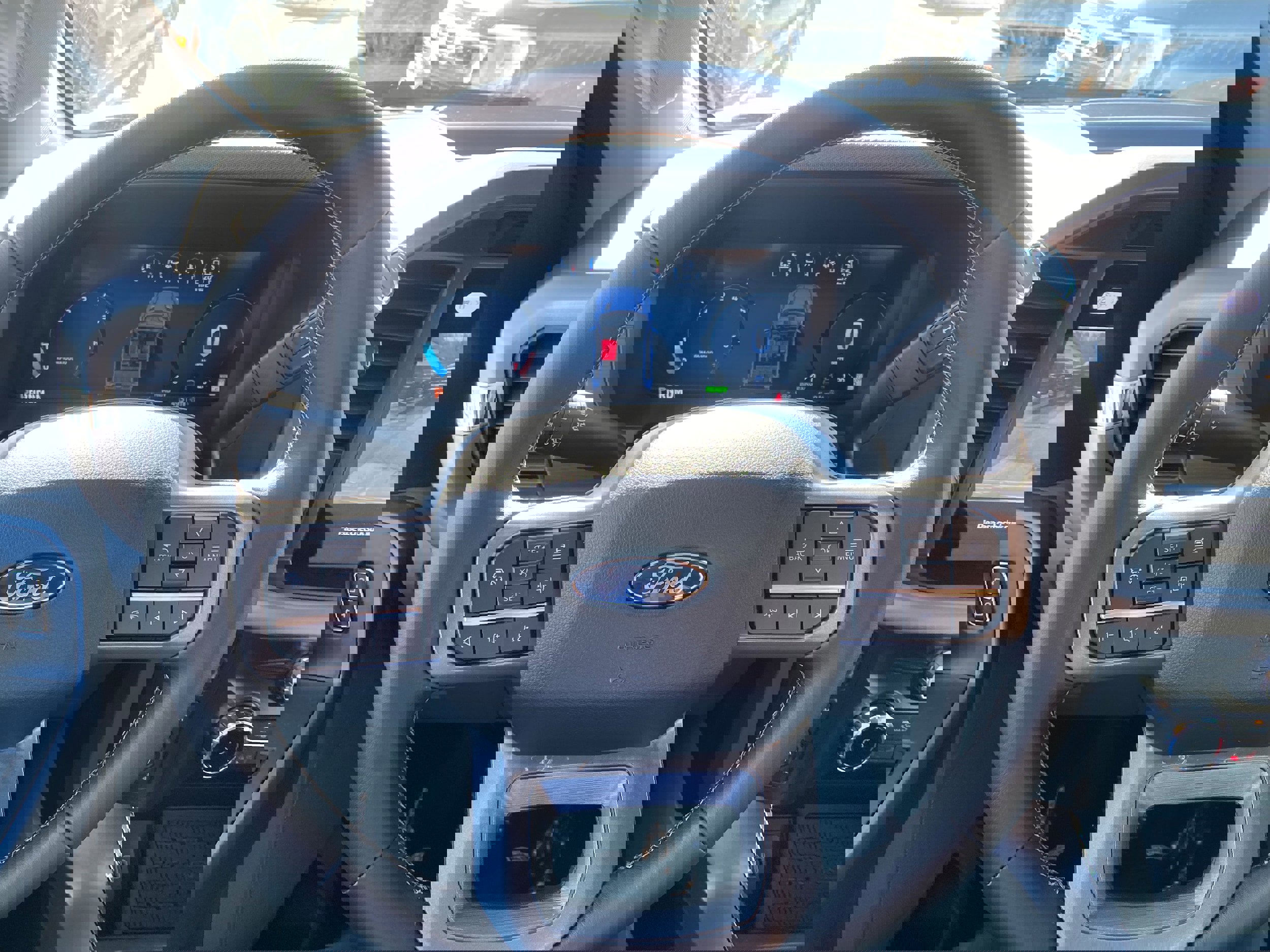 New 2025 Ford F150 XLT w/ Equipment Group 302A MID image 44