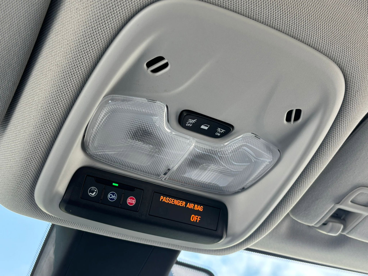 Used 2023 Chevrolet Bolt EUV LT image 33