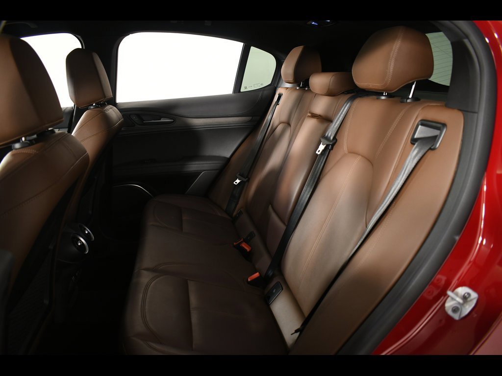 Used 2022 Alfa Romeo Stelvio Ti image 34