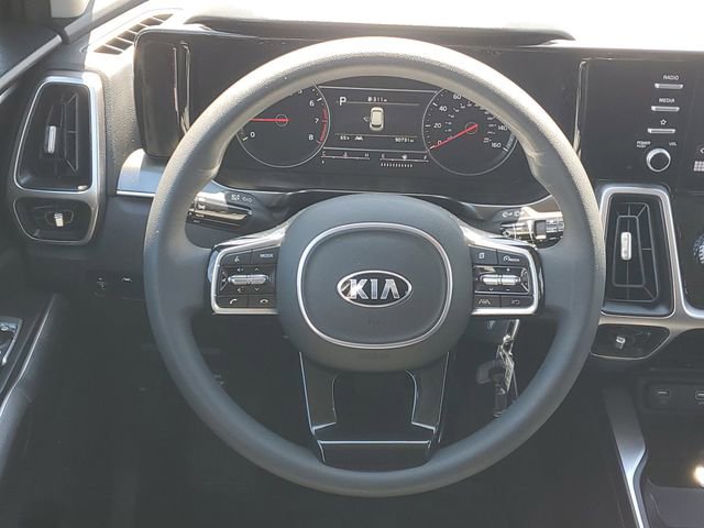 Used 2021 Kia Sorento LX AWD/4WD image 14