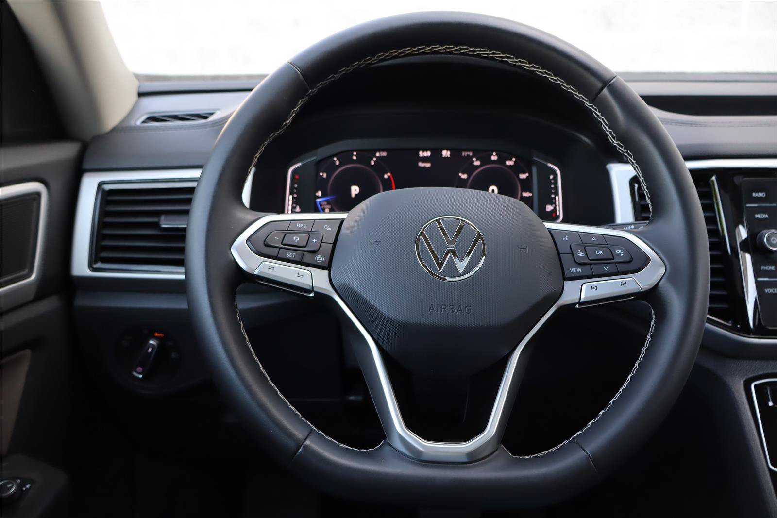 Certified 2023 Volkswagen Atlas SE AWD/4WD image 15