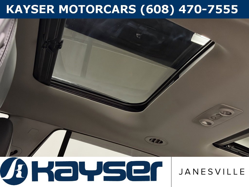 Used 2017 Buick Enclave Leather image 4