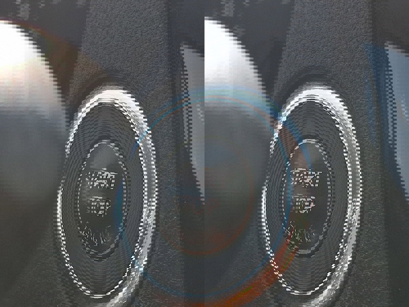 Used 2018 Nissan Rogue SV image 22