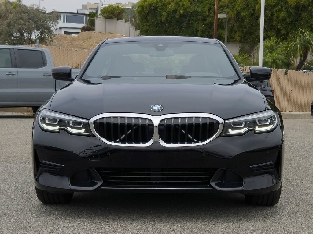 Used 2021 BMW 330i Sedan RWD image 3