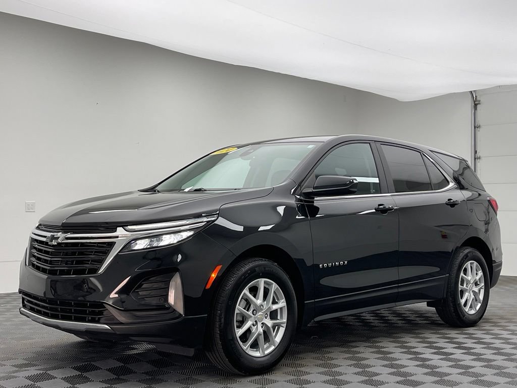 Used 2024 Chevrolet Equinox LT w/ LPO, Floor Liner Package FWD image 2