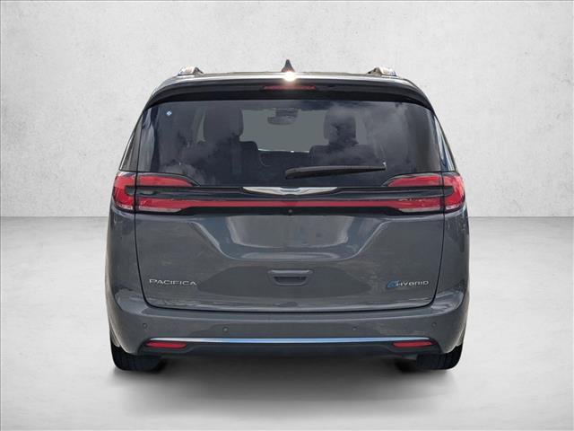 Used 2021 Chrysler Pacifica Touring-L image 6