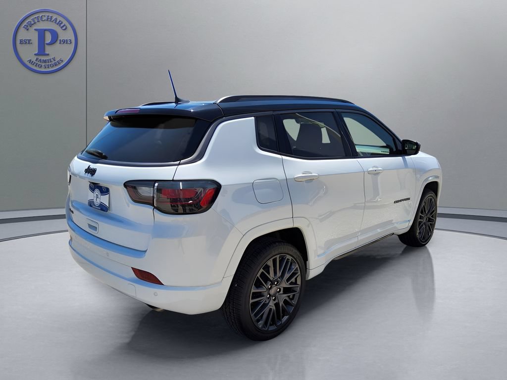 Used 2022 Jeep Compass High Altitude AWD/4WD image 7
