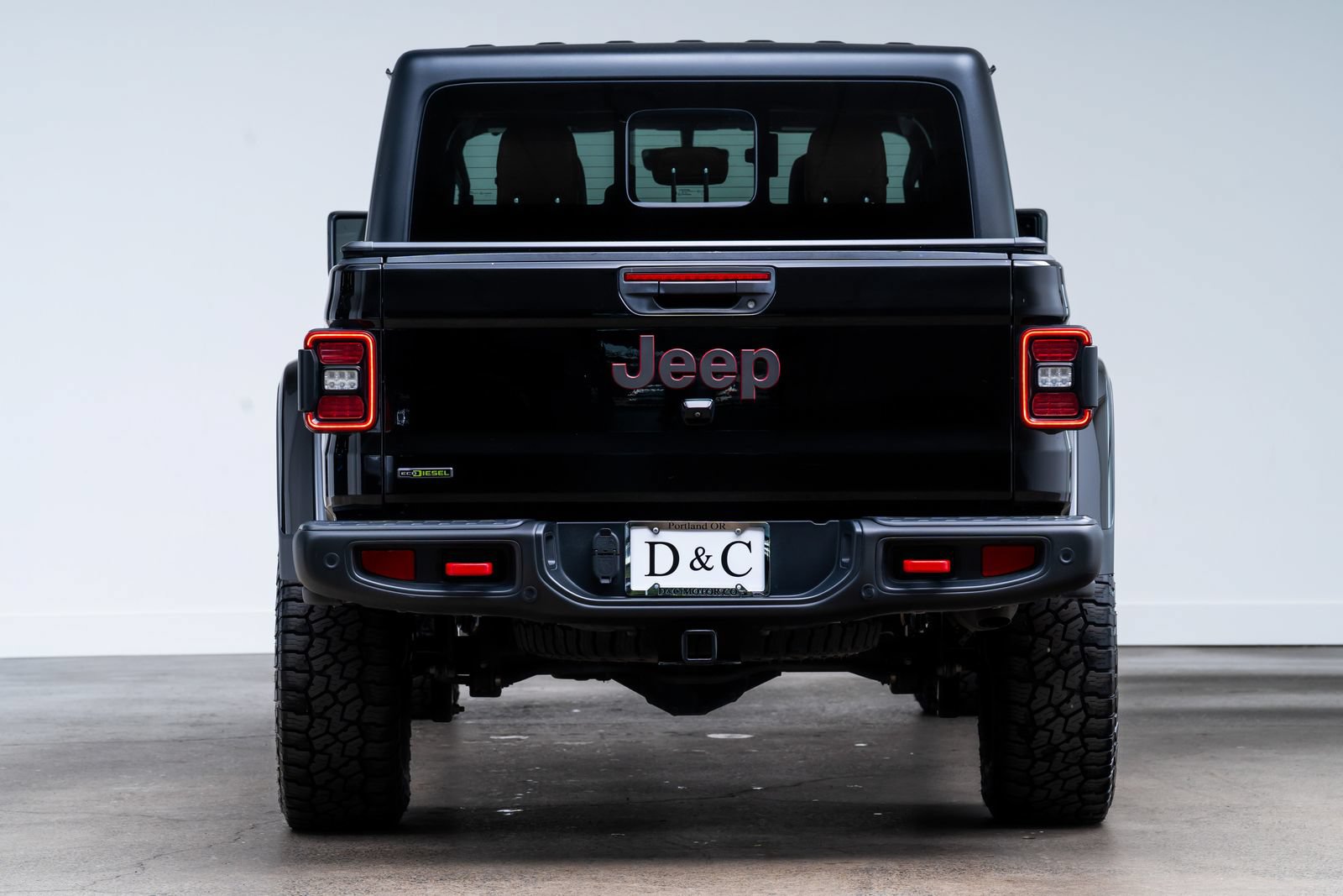 Used 2023 Jeep Gladiator Rubicon w/ Safety Group AWD/4WD image 5