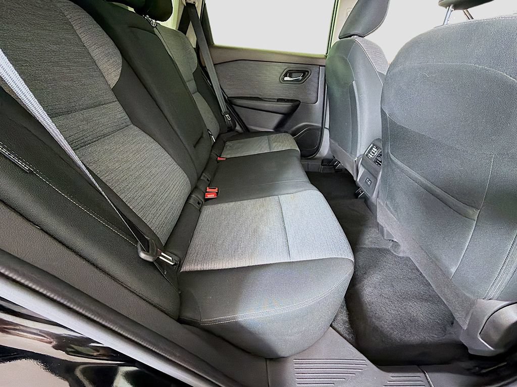 Used 2023 Nissan Rogue SV AWD/4WD image 24