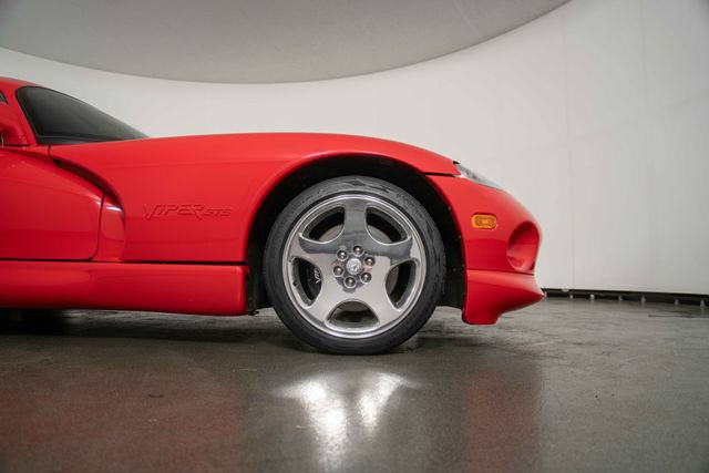 Used 2002 Dodge Viper GTS RWD image 10
