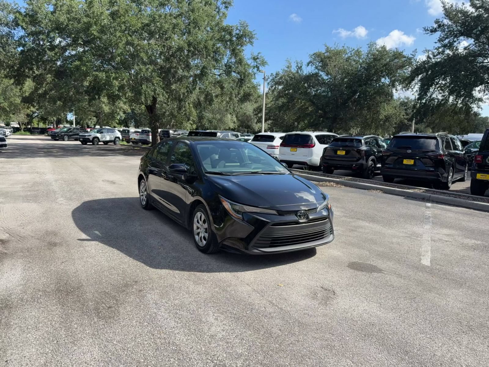 Used 2025 Toyota Corolla LE FWD image 3
