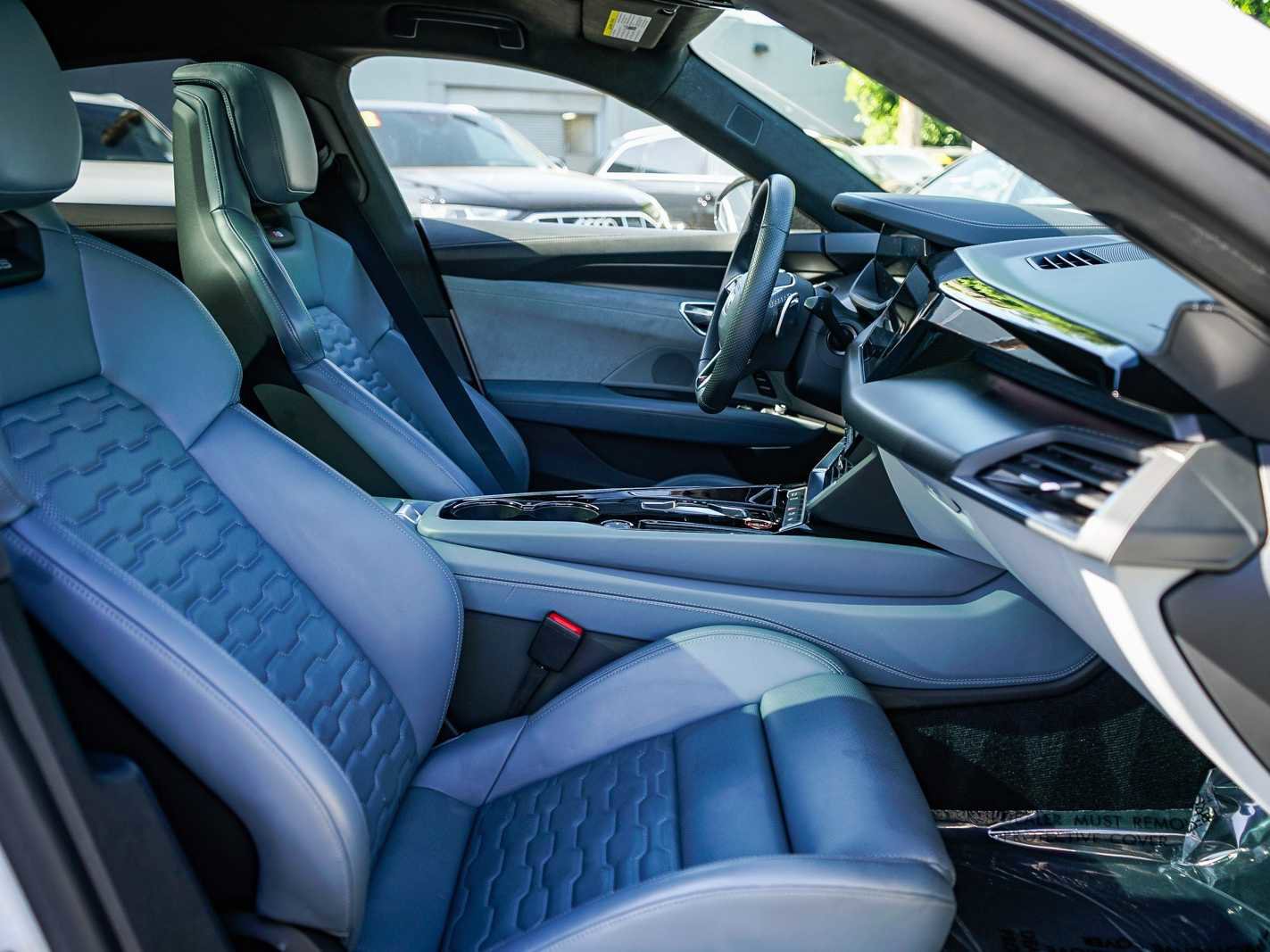 Used 2024 Audi RS e-tron GT image 16