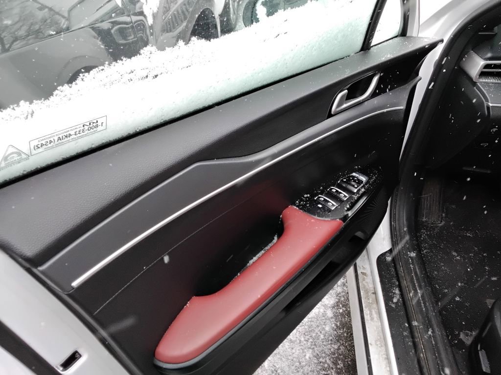 Used 2023 Kia K5 GT-Line w/ GT-Line Premium Package image 9