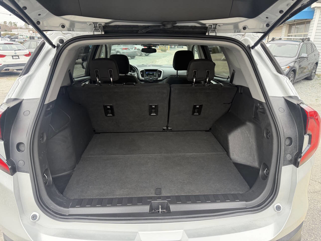 Used 2019 GMC Terrain SLE image 15