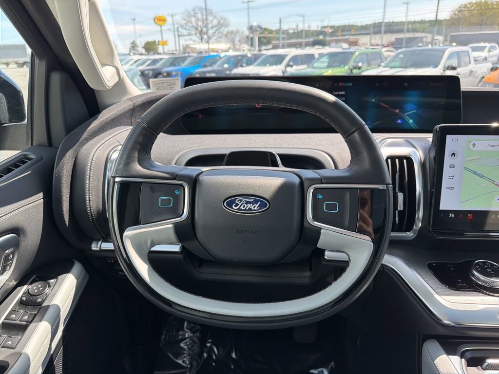 Certified 2025 Ford Expedition Max Platinum image 26