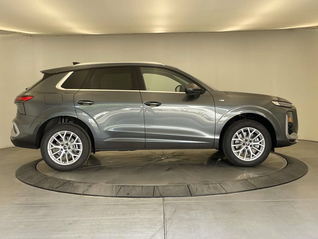 New 2026 Audi Q3 quattro 2.0T AWD/4WD image 8