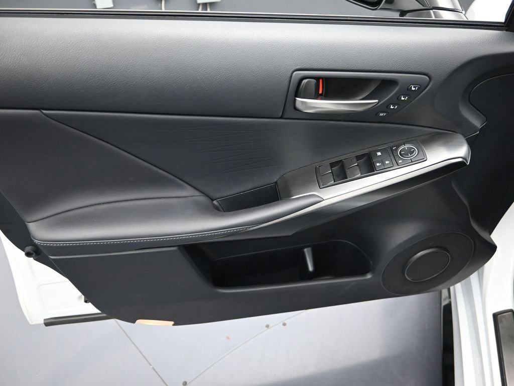 Used 2024 Lexus IS 500 w/ Accessory Package RWD image 10