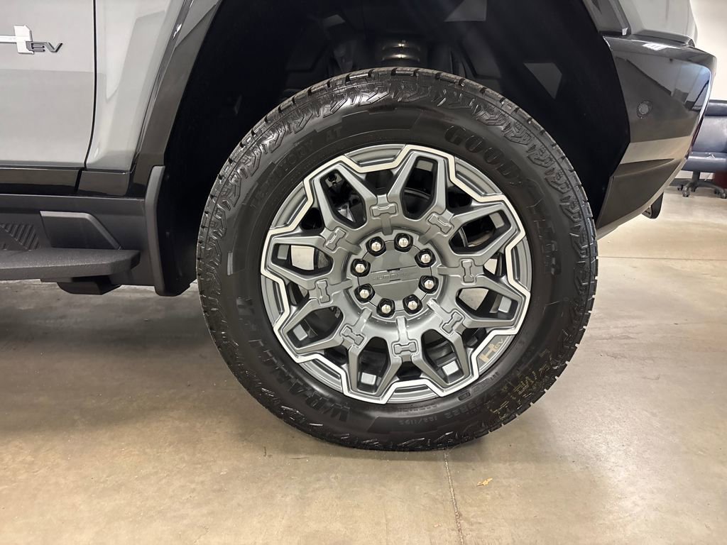 New 2026 GMC Hummer EV SUV image 23