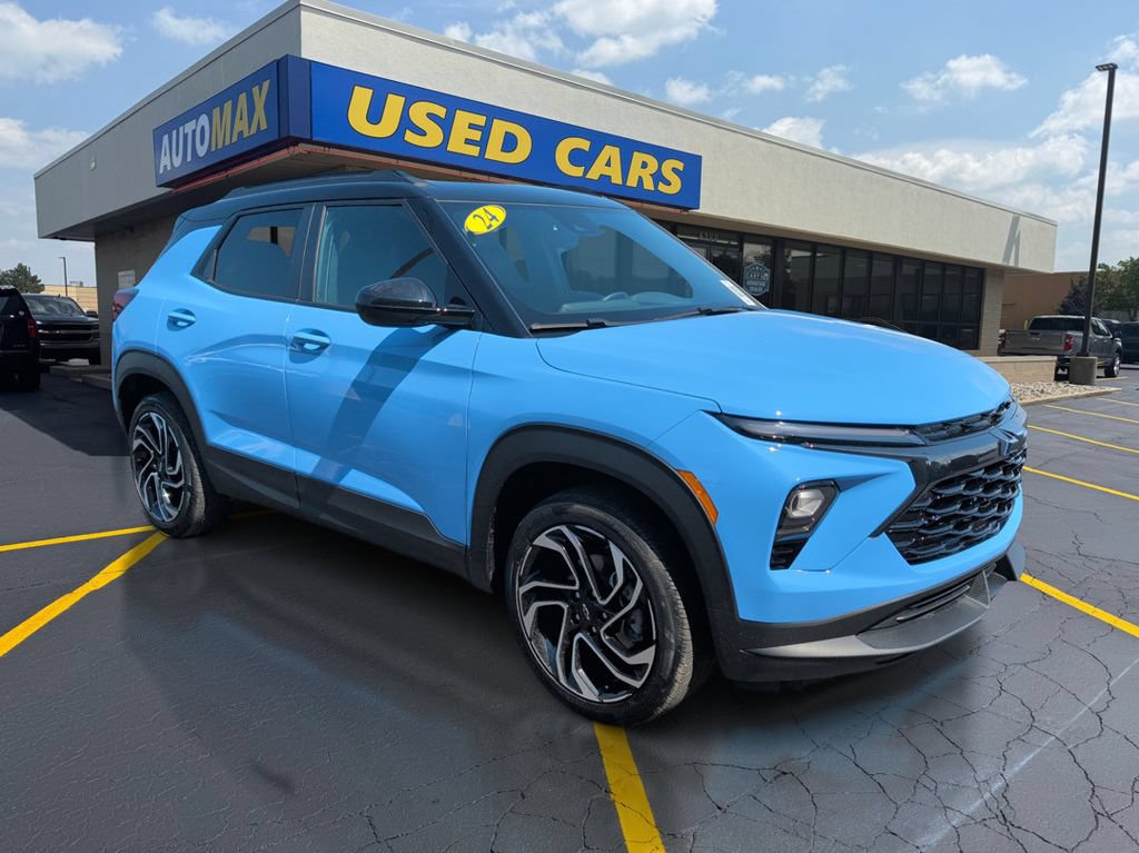 Used 2024 Chevrolet TrailBlazer RS w/ Convenience Package AWD/4WD image 4