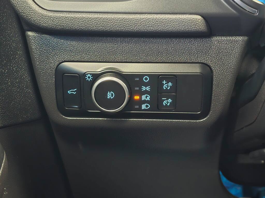 Used 2024 Ford Escape Platinum AWD/4WD image 26