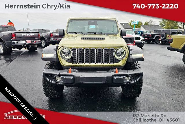 New 2026 Jeep Gladiator Mojave w/ Steel Bumper Group AWD/4WD image 2