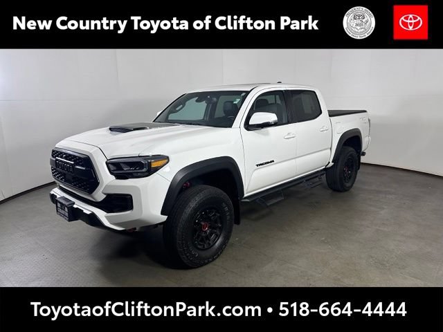 Used 2023 Toyota Tacoma TRD Pro AWD/4WD image 7