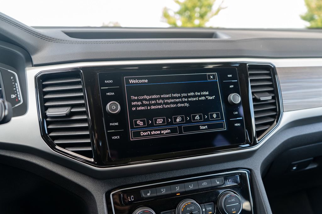 Used 2023 Volkswagen Atlas SEL image 29