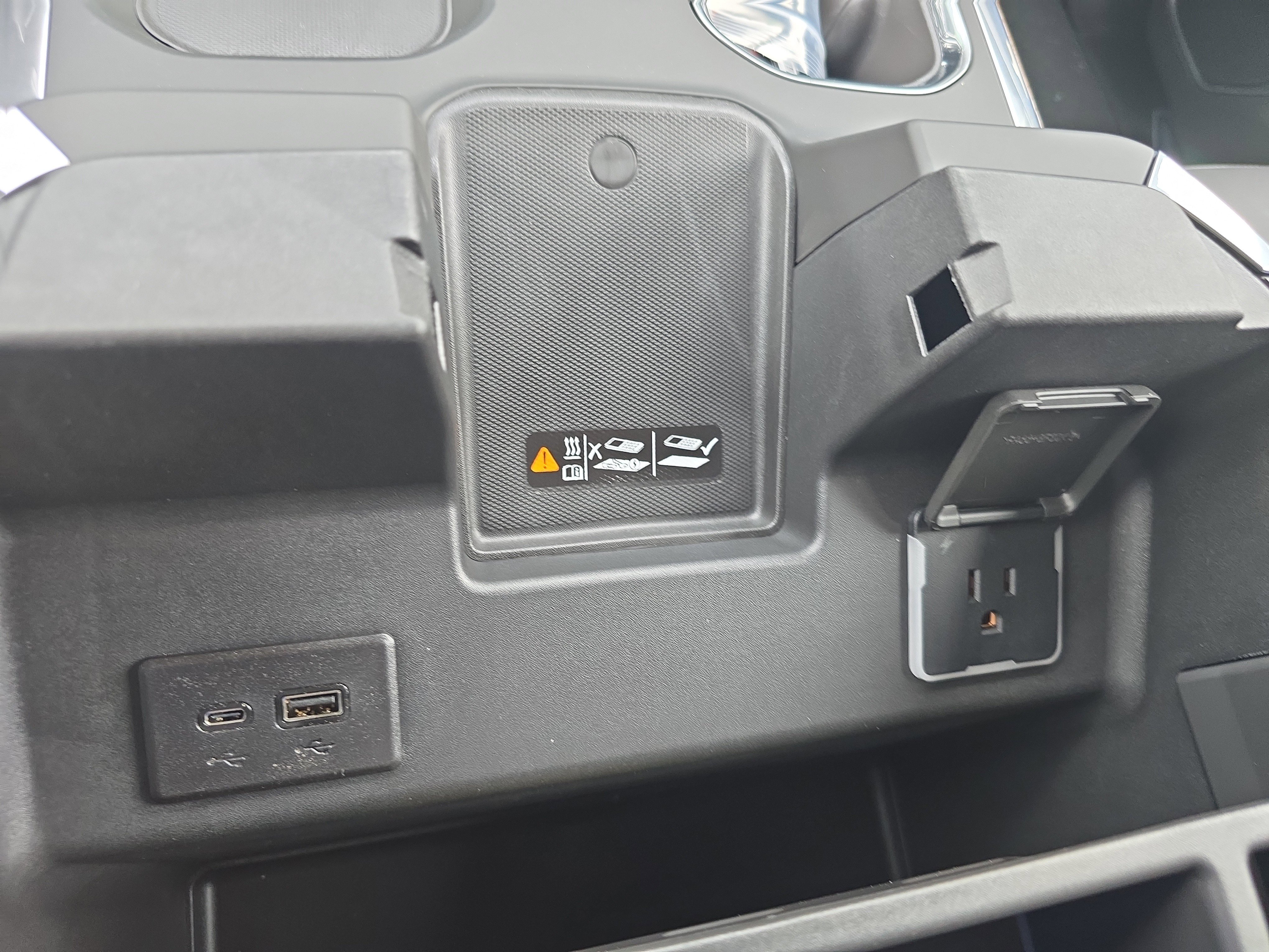 New 2026 GMC Sierra 1500 Elevation w/ Elevation Premium Package image 33