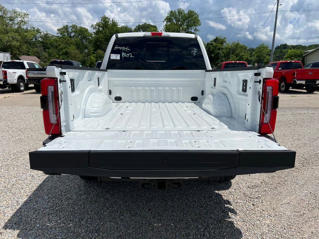 New 2025 Ford F250 Platinum w/ FX4 Off-Road Package image 19
